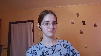 RoxanaKneisler live cam on Cam4