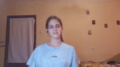 RoxanaKneisler live cam on Cam4