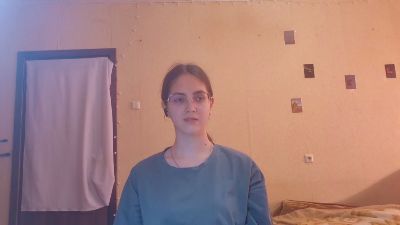 RoxanaKneisler live cam on Cam4