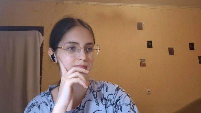 RoxanaKneisler live cam on Cam4