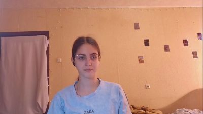 RoxanaKneisler live cam on Cam4
