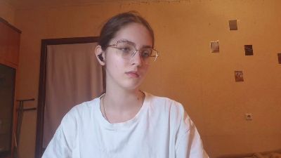 RoxanaKneisler live cam on Cam4