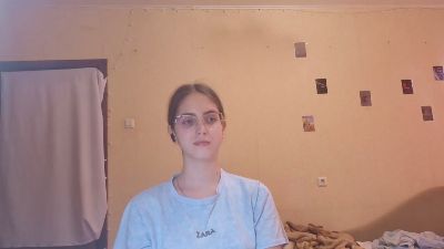 RoxanaKneisler live cam on Cam4