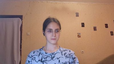RoxanaKneisler live cam on Cam4