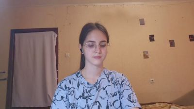 RoxanaKneisler live cam on Cam4