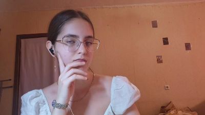 RoxanaKneisler live cam on Cam4