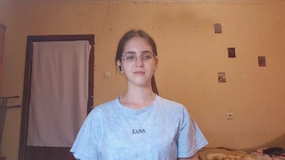 RoxanaKneisler live cam on Cam4
