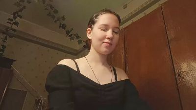 RoxaneBramer live cam on Cam4