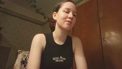 RoxaneBramer live cam on Cam4