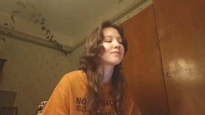 RoxaneBramer live cam on Cam4