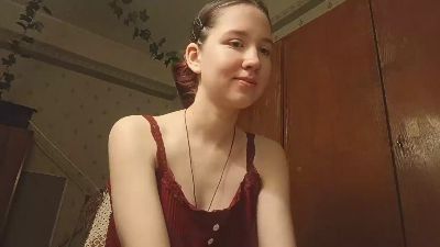 RoxaneBramer live cam on Cam4