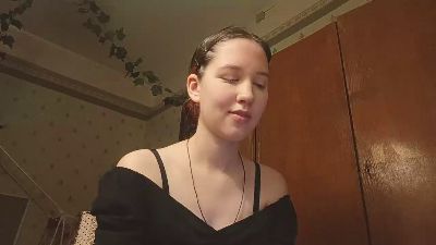 RoxaneBramer live cam on Cam4