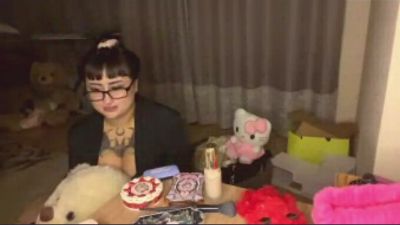 RoxaneMiceli live cam on Cam4