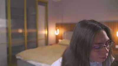 RoxanneOrsborn live cam on Cam4