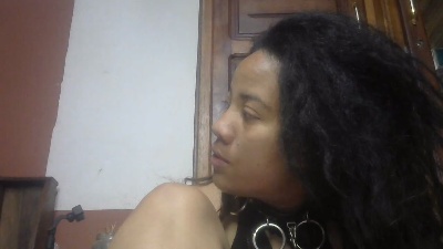 RoxanneSoumise live cam on Cam4