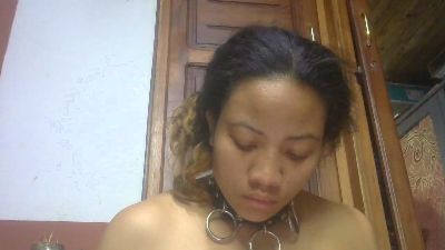 RoxanneSoumise live cam on Cam4