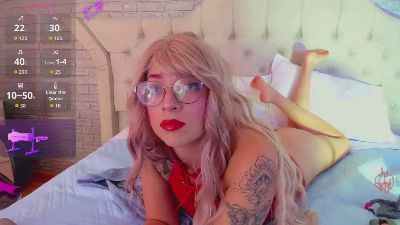 RoxanneStorms live cam on Cam4