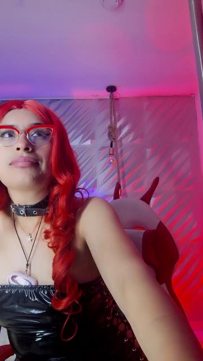 Roxanne_Han live cam on Cam4
