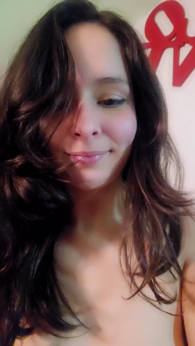 Roxannepiggy live cam on Cam4