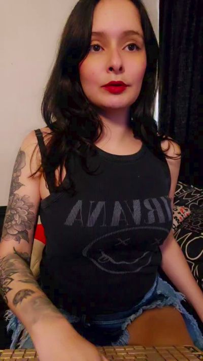 Roxannepiggy live cam on Cam4