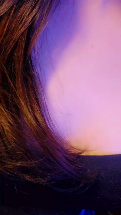 Roxannepiggy live cam on Cam4