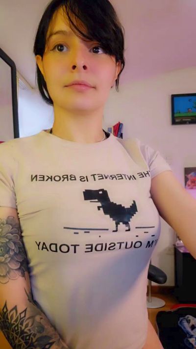 Roxannepiggy live cam on Cam4