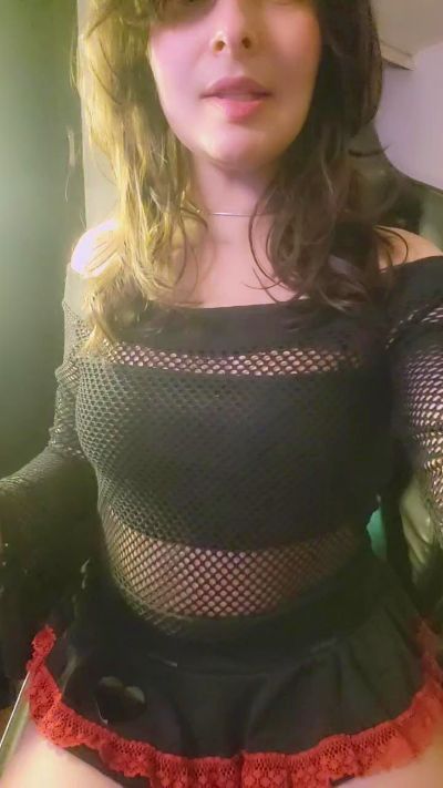Roxannepiggy live cam on Cam4