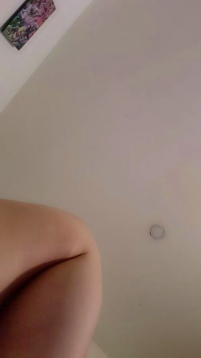 Roxannepiggy live cam on Cam4