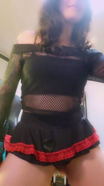 Roxannepiggy live cam on Cam4
