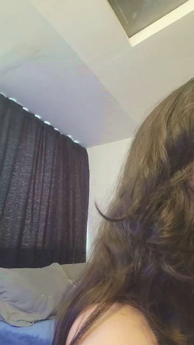 Roxannepiggy live cam on Cam4