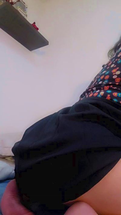 Roxannepiggy live cam on Cam4
