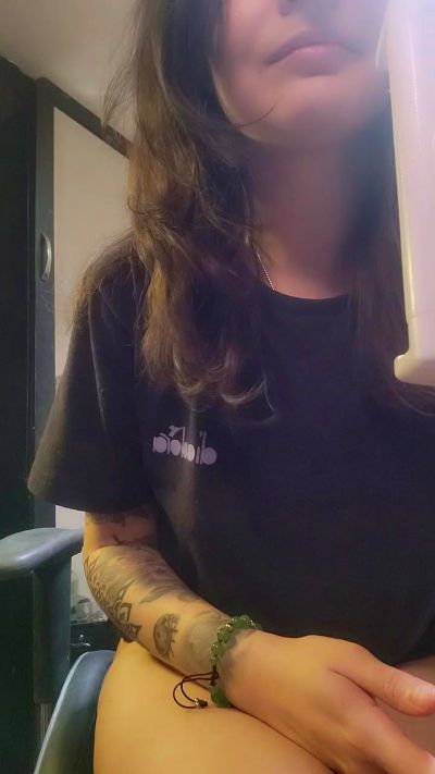 Roxannepiggy live cam on Cam4