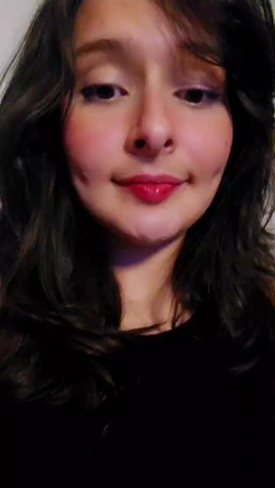 Roxannepiggy live cam on Cam4