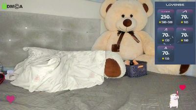 RoxxyLu live cam on Cam4