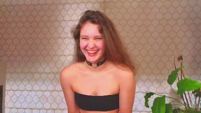 RoxyFever live cam on Cam4