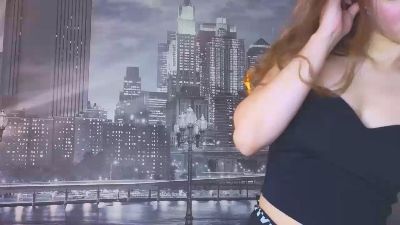 RoxyFever live cam on Cam4