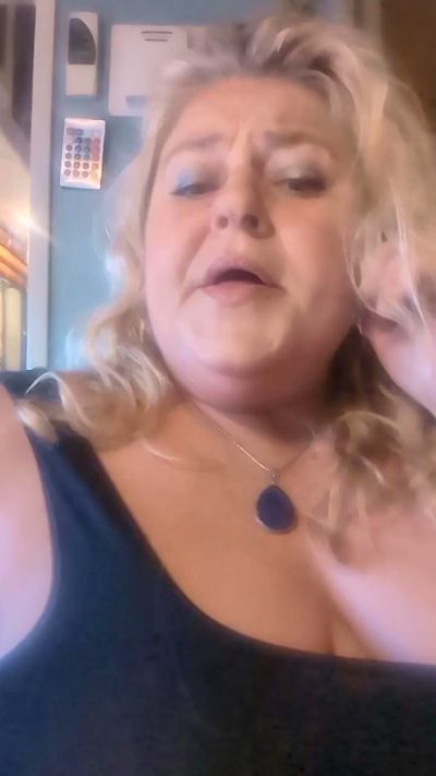 RoxySpectacular live cam on Cam4