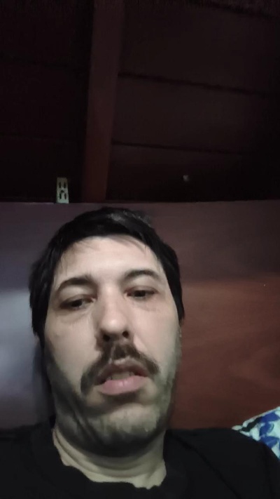 RoyEme live cam on Cam4