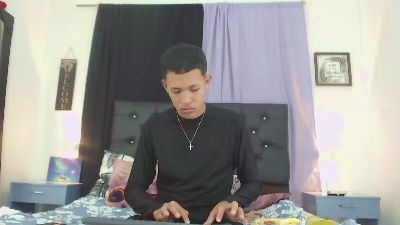 RoySteven live cam on Cam4