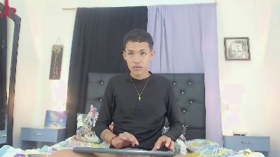 RoySteven live cam on Cam4