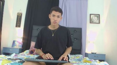 RoySteven live cam on Cam4