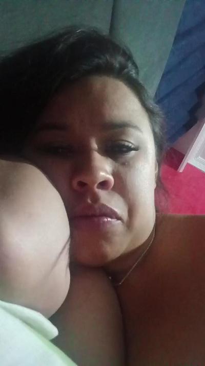 Rozane_Noire live cam on Cam4