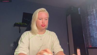 RozanneKillay live cam on Cam4