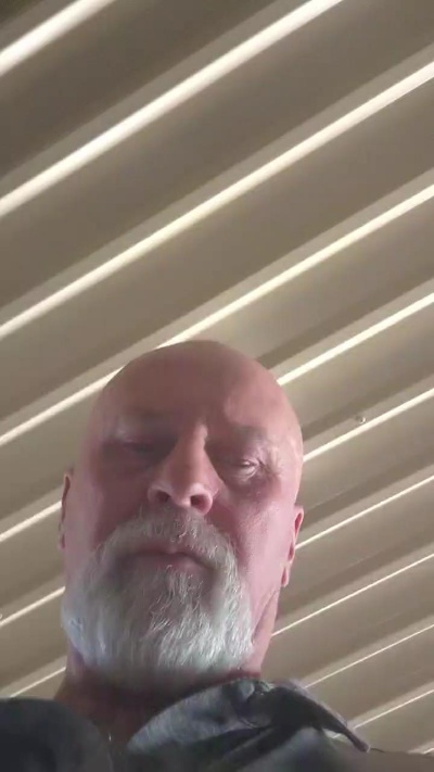 Rozzinger live cam on Cam4