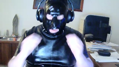 RubberGimpDrone live cam on Cam4