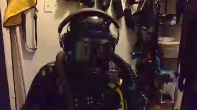 Rubber_faggot live cam on Cam4
