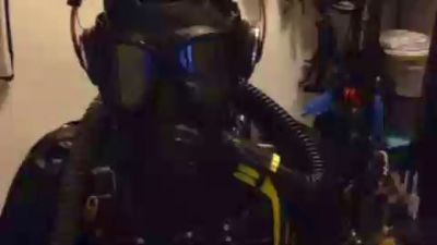 Rubber_faggot live cam on Cam4