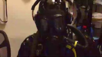 Rubber_faggot live cam on Cam4