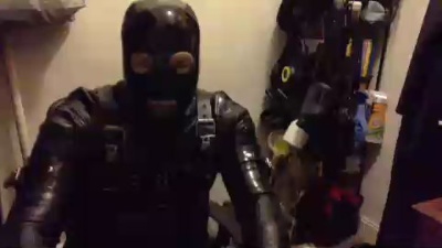 Rubber_faggot live cam on Cam4