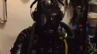 Rubber_faggot live cam on Cam4